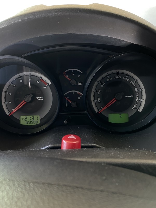 FIESTA 1.6 MPI 8V GASOLINA 4P MANUAL - 2014 - CAXIAS DO SUL