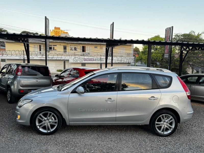 I30 CW 2.0 MPFI 16V GASOLINA 4P MANUAL - 2011 - NOVO HAMBURGO