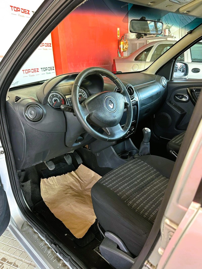 SANDERO 1.6 PRIVILÉGE 8V HI-FLEX 4P MANUAL - 2014 - SãO SEBASTIãO DO CAí
