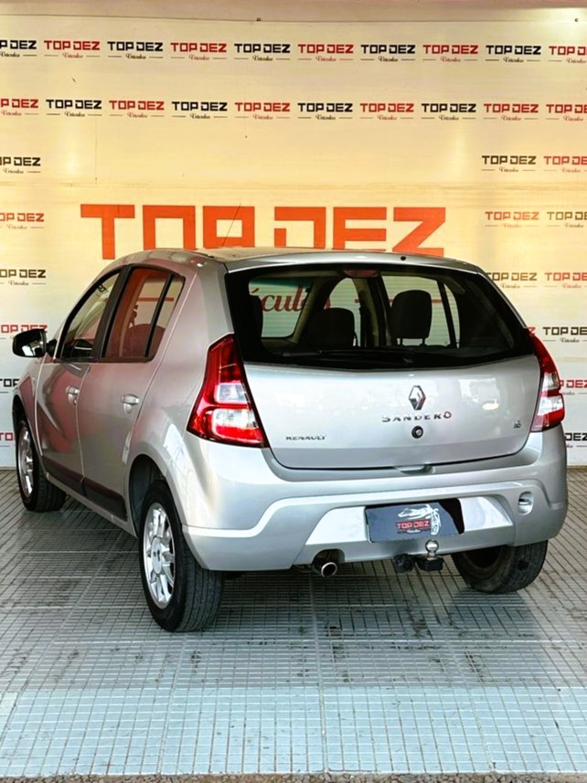 SANDERO 1.6 PRIVILÉGE 8V HI-FLEX 4P MANUAL - 2014 - SãO SEBASTIãO DO CAí