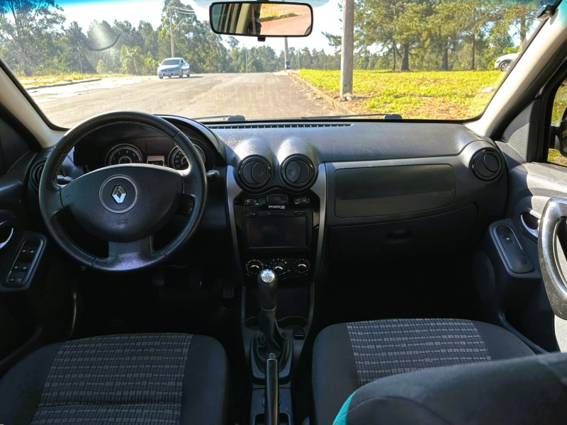 SANDERO 1.6 PRIVILÉGE 8V HI-FLEX 4P MANUAL - 2014 - SãO SEBASTIãO DO CAí