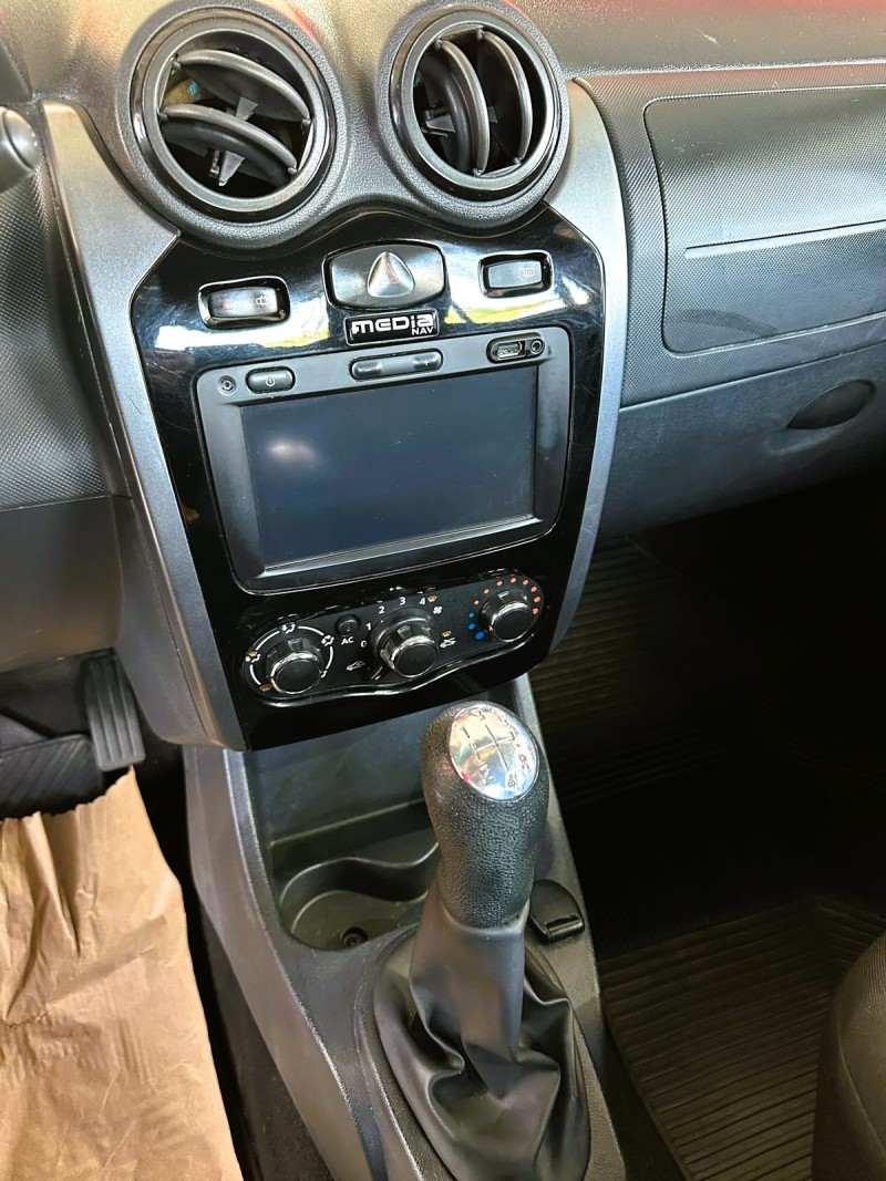 SANDERO 1.6 PRIVILÉGE 8V HI-FLEX 4P MANUAL - 2014 - SãO SEBASTIãO DO CAí
