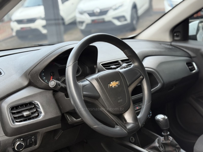 ONIX 1.4 MPFI LT 8V FLEX 4P MANUAL - 2015 - PAROBé