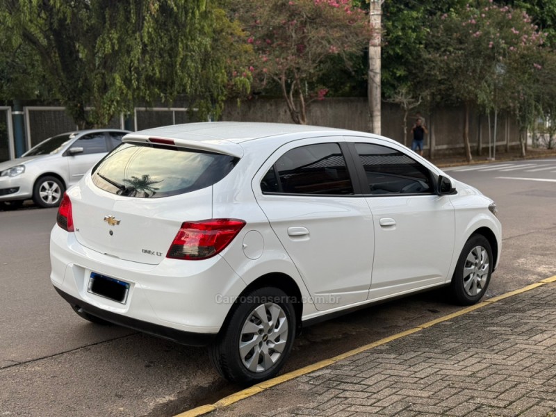 ONIX 1.4 MPFI LT 8V FLEX 4P MANUAL - 2015 - PAROBé