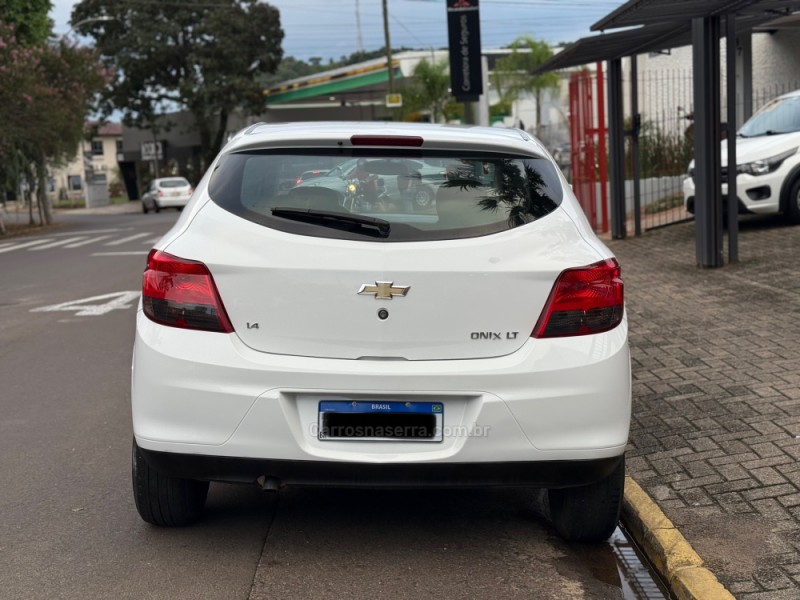 ONIX 1.4 MPFI LT 8V FLEX 4P MANUAL - 2015 - PAROBé