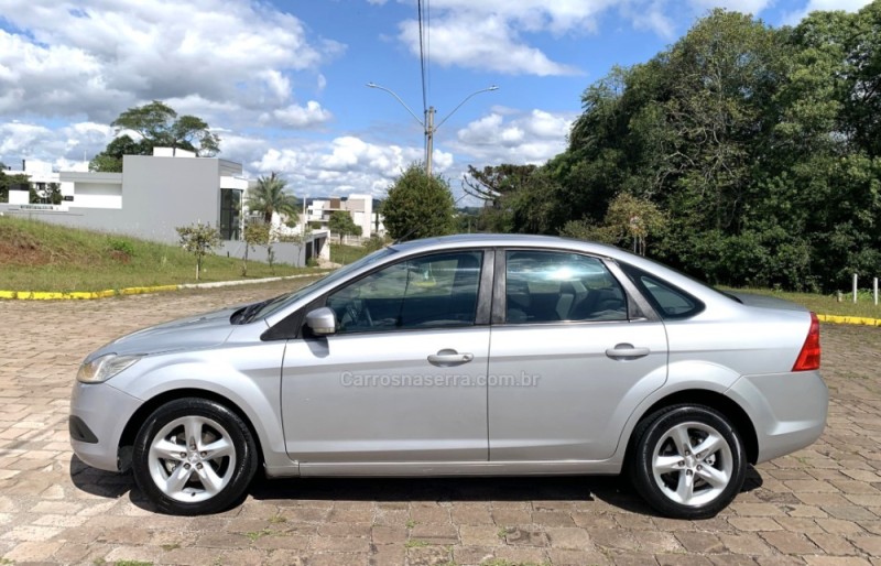 FOCUS 2.0 GLX 16V GASOLINA 4P AUTOMÁTICO - 2009 - GUAPORé