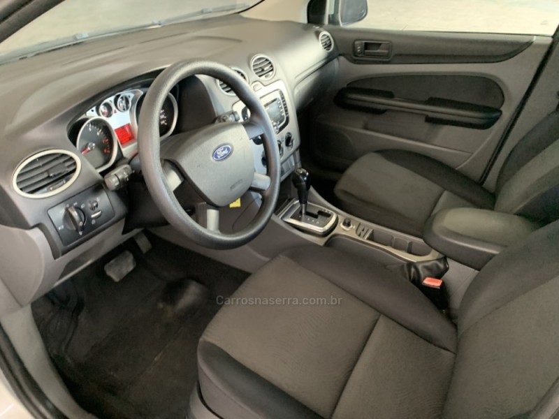 FOCUS 2.0 GLX 16V GASOLINA 4P AUTOMÁTICO - 2009 - GUAPORé