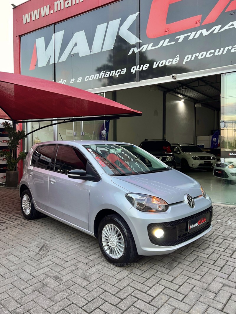 UP 1.0 TSI MOVE UP 12V FLEX 4P MANUAL - 2017 - ESTâNCIA VELHA