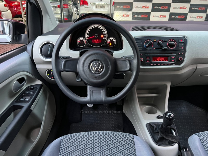 UP 1.0 TSI MOVE UP 12V FLEX 4P MANUAL - 2017 - ESTâNCIA VELHA
