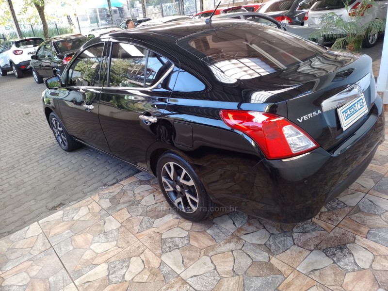 VERSA 1.6 16V FLEX UNIQUE 4P MANUAL - 2016 - CAXIAS DO SUL