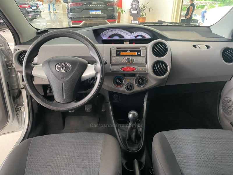 ETIOS 1.3 XS 16V FLEX 4P MANUAL - 2013 - LAJEADO