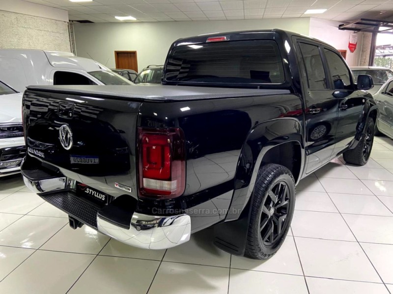 AMAROK 2.0 HIGHLINE 4X4 CD 16V TURBO INTERCOOLER DIESEL 4P AUTOMÁTICO - 2020 - ESTâNCIA VELHA