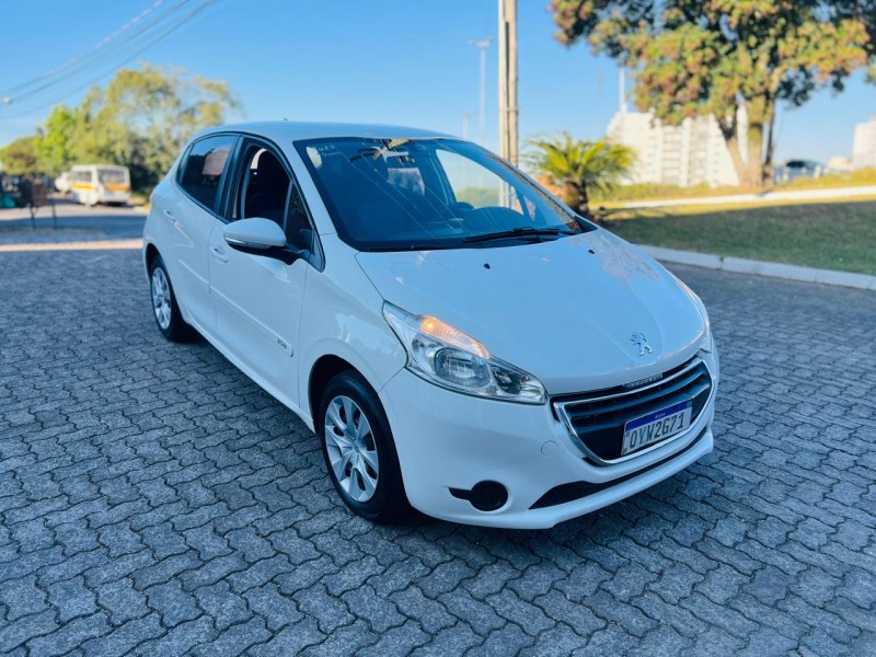 208 1.5 ACTIVE 8V FLEX 4P MANUAL - 2015 - BENTO GONçALVES