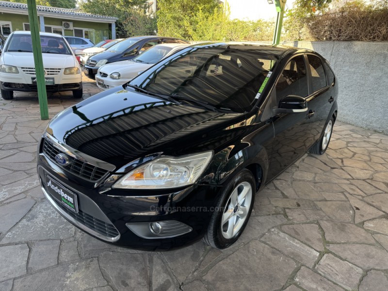 FOCUS 1.6 8V FLEX 4P MANUAL - 2010 - CAXIAS DO SUL