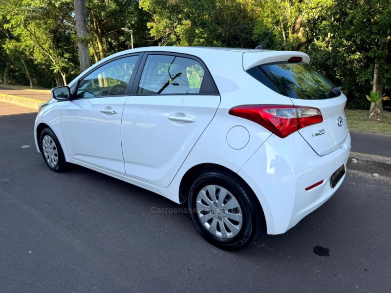 HB20 1.6 COMFORT PLUS 16V FLEX 4P AUTOMÁTICO - 2015 - NOVO HAMBURGO