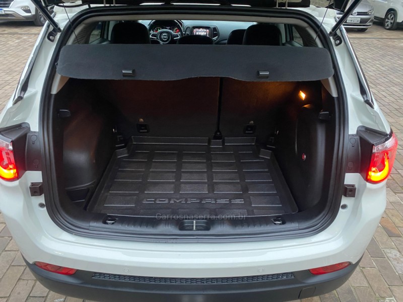 COMPASS 2.0 16V DIESEL LONGITUDE 4X4 AUTOMÁTICO - 2018 - DOIS IRMãOS