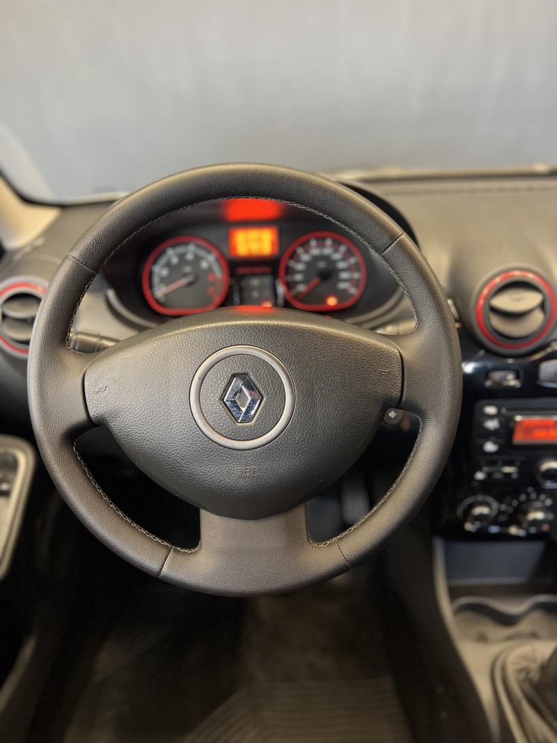 SANDERO 1.6 STEPWAY 8V FLEX 4P MANUAL - 2014 - CAXIAS DO SUL