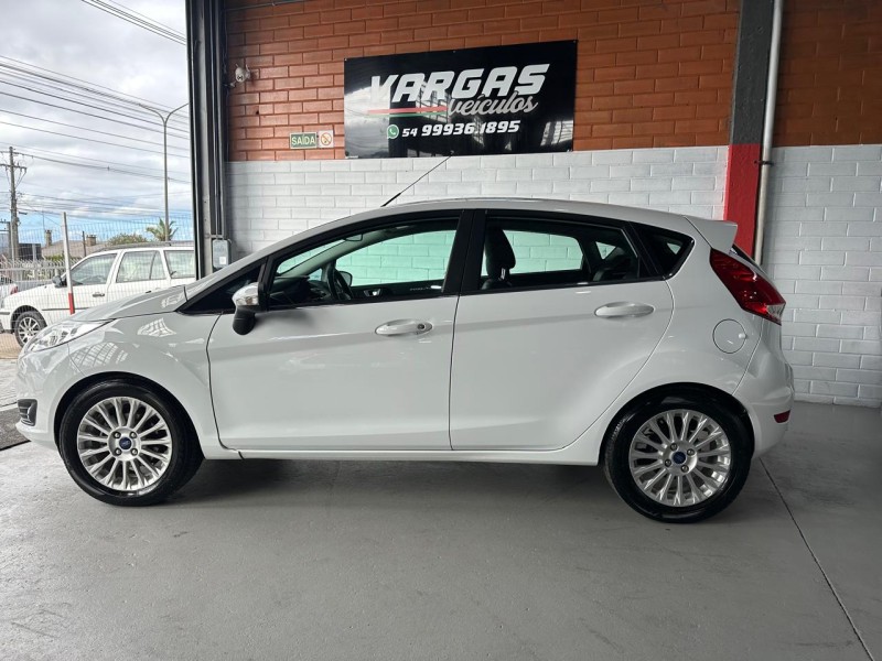 FIESTA 1.6 TITANIUM PLUS HATCH 16V FLEX 4P AUTOMÁTICO - 2015 - CAXIAS DO SUL