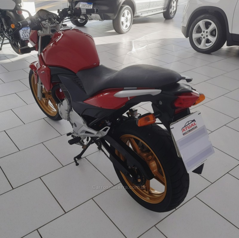 CB 300R  - 2015 - GARIBALDI