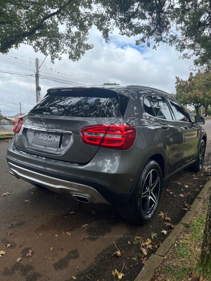 GLA 200 1.6 CGI ENDURO 16V TURBO FLEX 4P AUTOMÁTICO - 2017 - ERECHIM