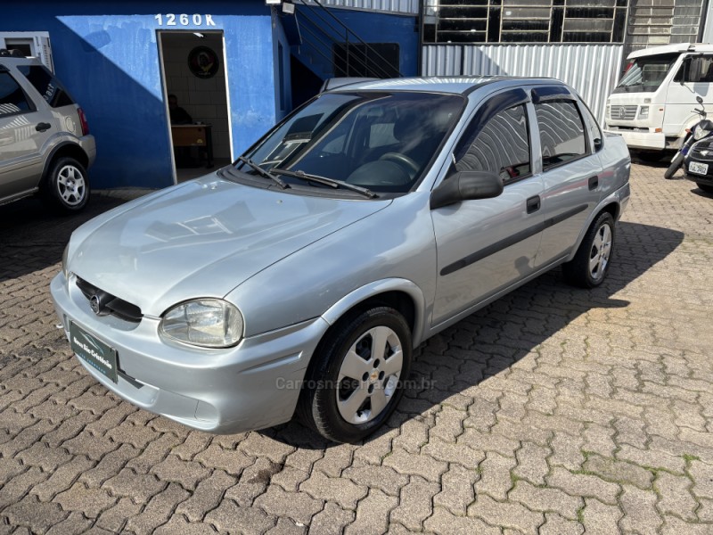 CORSA 1.0 MPFI CLASSIC SEDAN LIFE 8V FLEX 4P MANUAL
