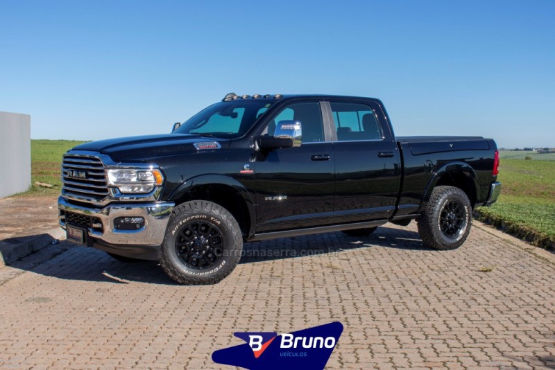 3500 LARAMIE 6.7 LONGHORN CD 4X4 TURBO DIESEL 4P AUTOMÁTICA
