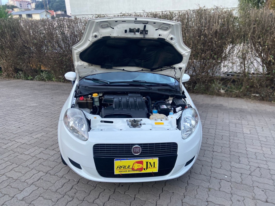PUNTO 1.4 ATTRACTIVE 8V FLEX 4P MANUAL - 2011 - CAXIAS DO SUL