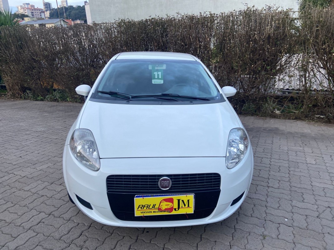 PUNTO 1.4 ATTRACTIVE 8V FLEX 4P MANUAL - 2011 - CAXIAS DO SUL