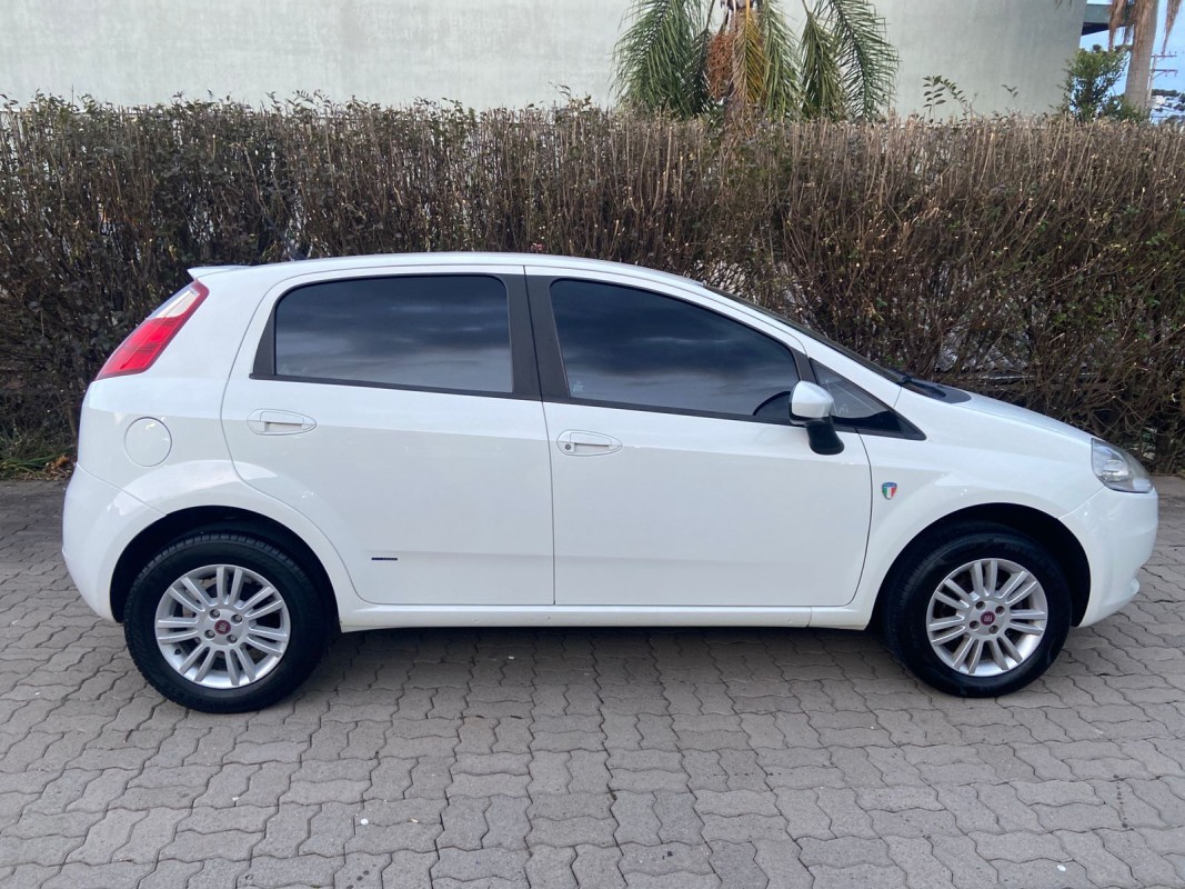 PUNTO 1.4 ATTRACTIVE 8V FLEX 4P MANUAL - 2011 - CAXIAS DO SUL