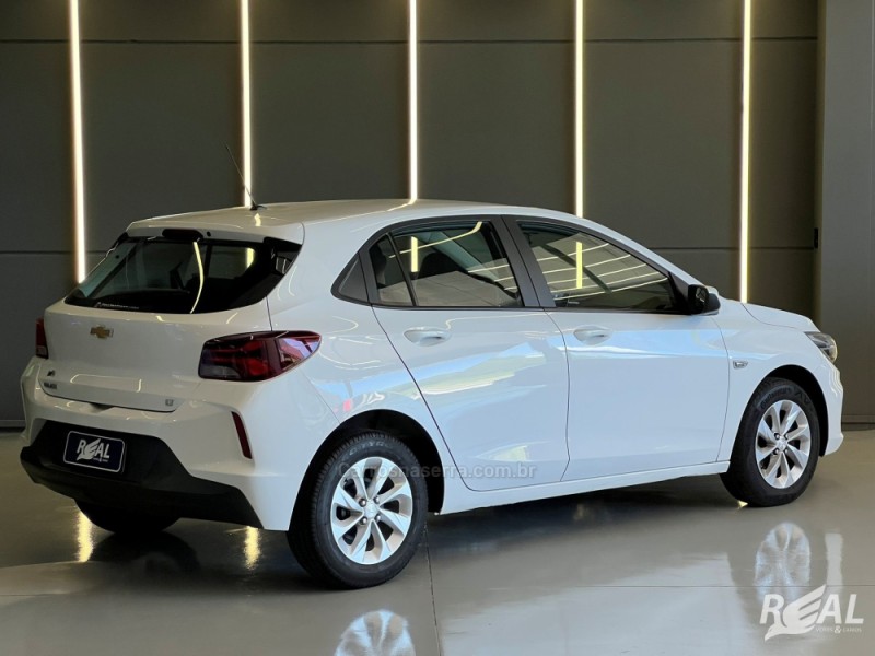 ONIX 1.0 LT2 PLUS 12V FLEX 4P MANUAL - 2022 - SAPIRANGA