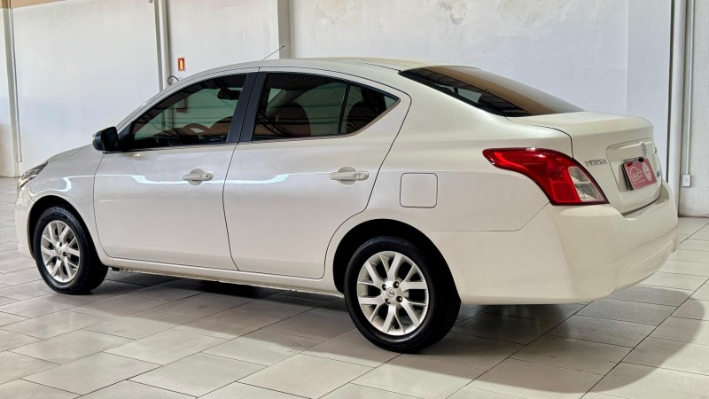 VERSA 1.6 16V FLEX SV 4P XTRONIC - 2018 - ESTâNCIA VELHA