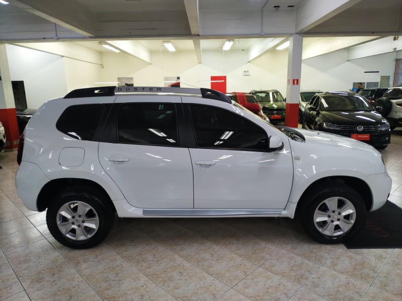 DUSTER 1.6 DYNAMIQUE 4X2 16V FLEX 4P MANUAL - 2016 - CAXIAS DO SUL