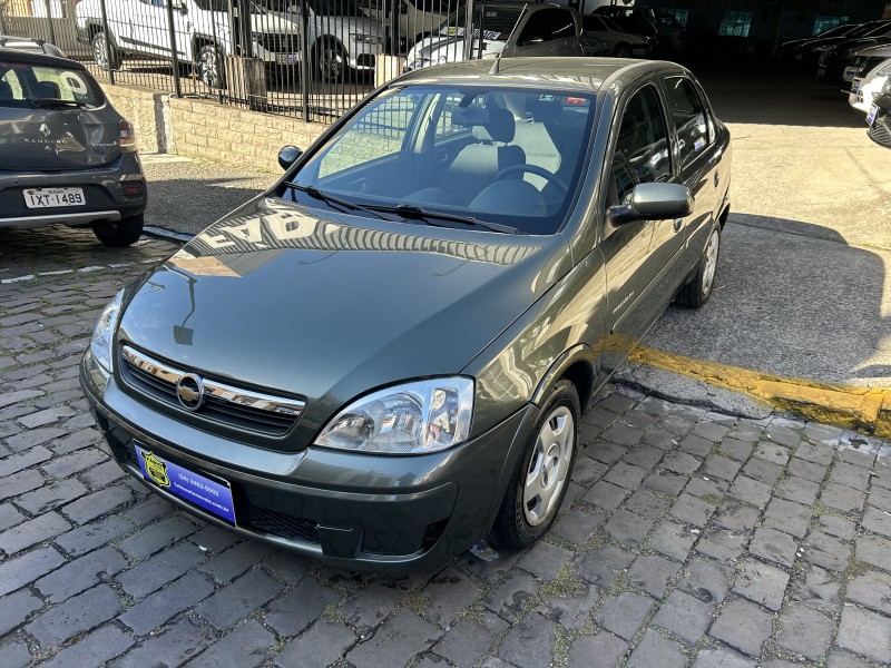 CORSA 1.4 MPFI PREMIUM SEDAN 8V FLEX 4P MANUAL - 2011 - GARIBALDI