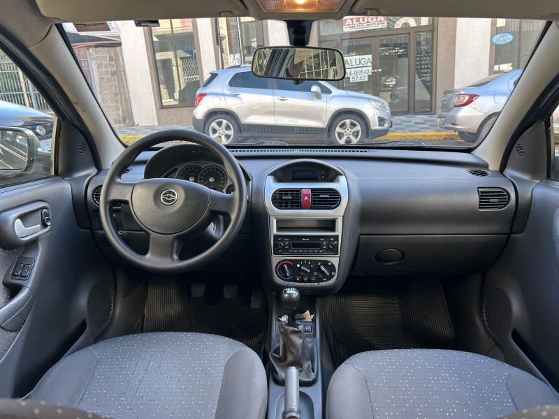 CORSA 1.4 MPFI PREMIUM SEDAN 8V FLEX 4P MANUAL - 2011 - GARIBALDI