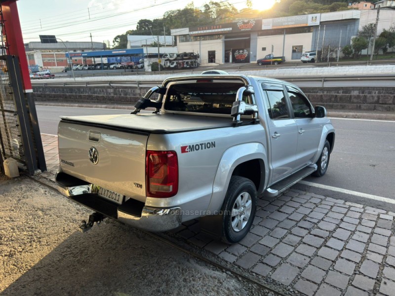 AMAROK 2.0 HIGHLINE 4X4 CD 16V TURBO INTERCOOLER DIESEL 4P MANUAL - 2012 - CAXIAS DO SUL