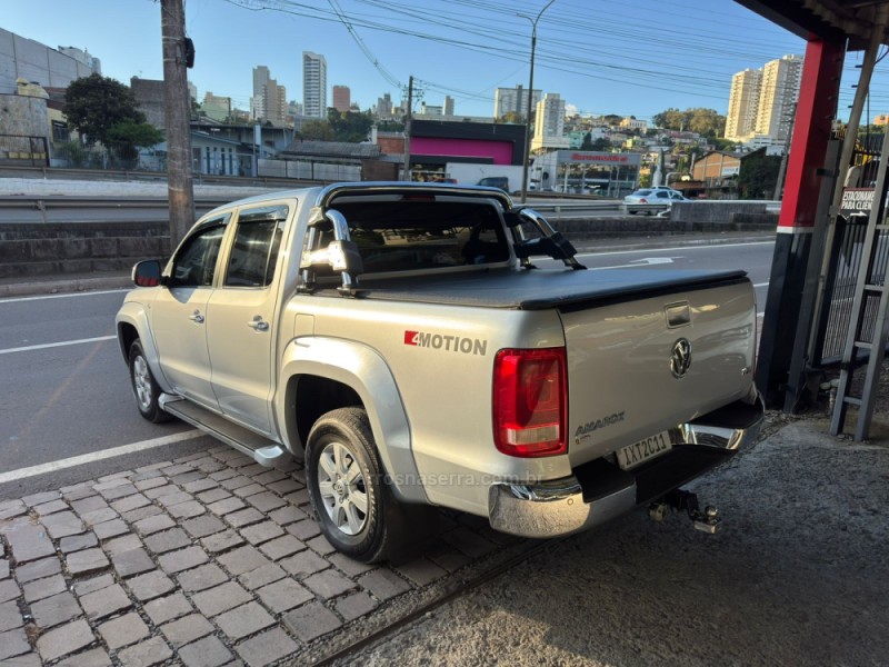 AMAROK 2.0 HIGHLINE 4X4 CD 16V TURBO INTERCOOLER DIESEL 4P MANUAL - 2012 - CAXIAS DO SUL