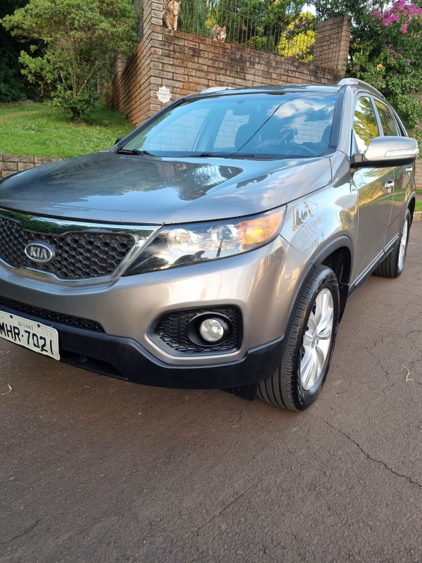 SORENTO 2.4 S.263 4X2 16V GASOLINA 4P AUTOMÁTICO - 2011 - ARROIO DO MEIO
