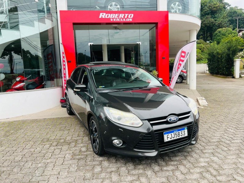 FOCUS 2.0 TITANIUM PLUS 16V FLEX 4P AUTOMÁTICO