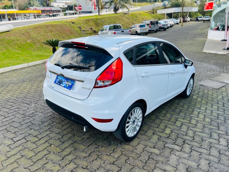 FIESTA 1.6 TITANIUM HATCH 16V FLEX 4P AUTOMÁTICO - 2014 - BENTO GONçALVES