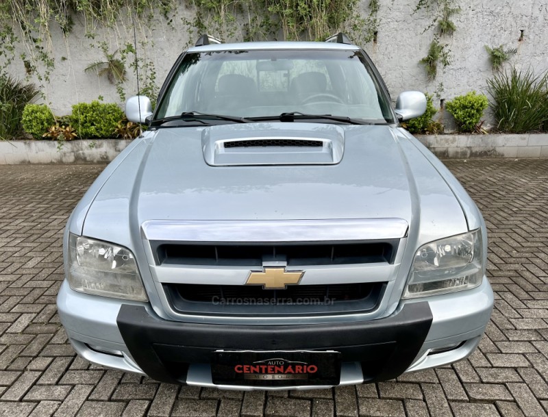 S10 2.4 MPFI EXECUTIVE 4X2 CD 8V FLEX 4P MANUAL - 2010 - SAPIRANGA
