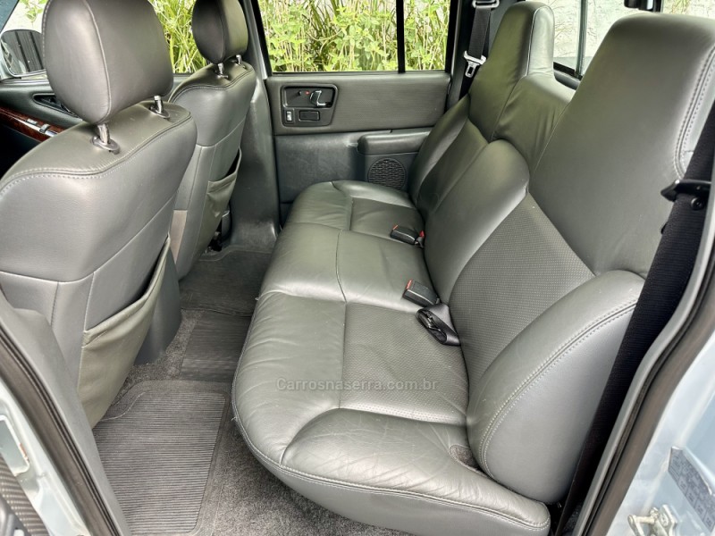 S10 2.4 MPFI EXECUTIVE 4X2 CD 8V FLEX 4P MANUAL - 2010 - SAPIRANGA