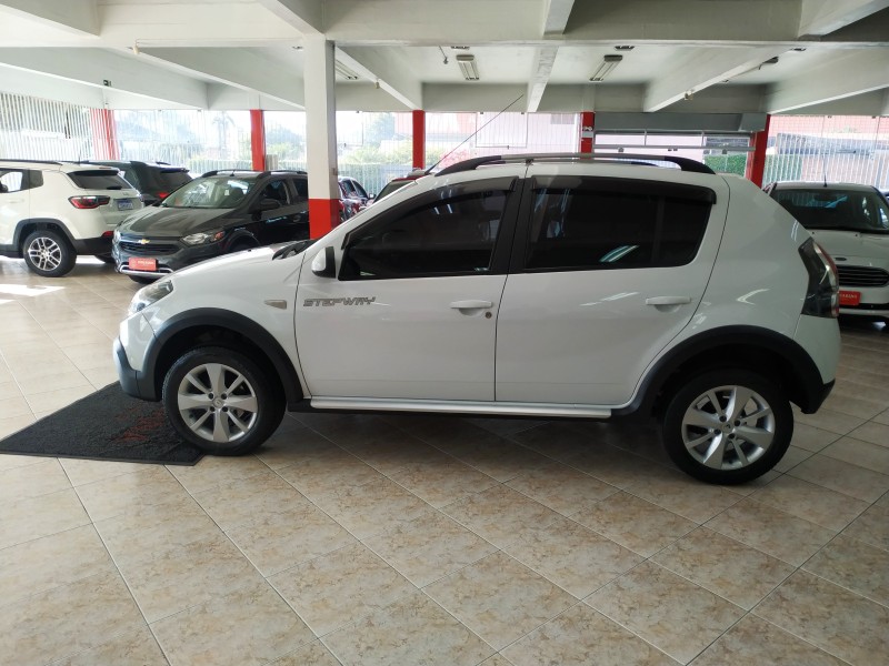 SANDERO 1.6 STEPWAY 8V FLEX 4P MANUAL - 2014 - CAXIAS DO SUL