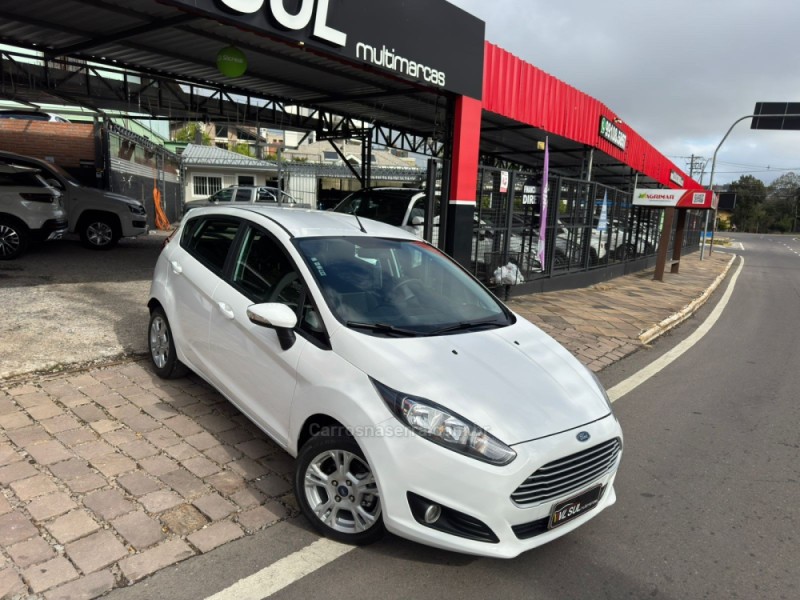 fiesta 1.5 se hatch 16v flex 4p manual 2016 caxias do sul