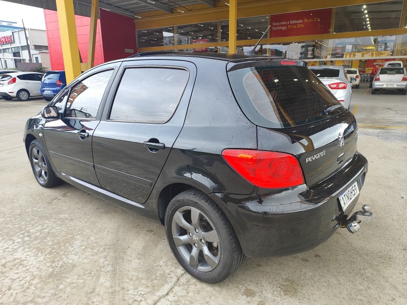 307 1.6 PRESENCE PACK 16V GASOLINA 4P MANUAL - 2011 - FARROUPILHA