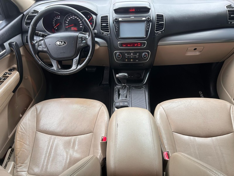 SORENTO 2.4 EX 4X2 16V GASOLINA 4P AUTOMÁTICO - 2014 - TRêS COROAS