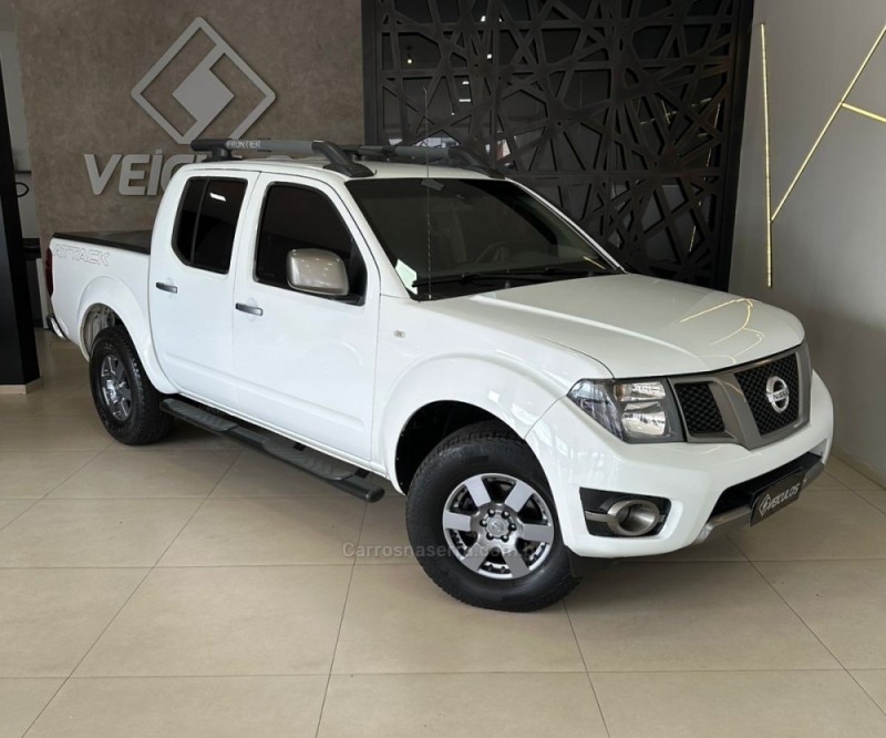 frontier 2.5 sv attack 4x2 cd turbo eletronic diesel 4p manual 2014 encantado