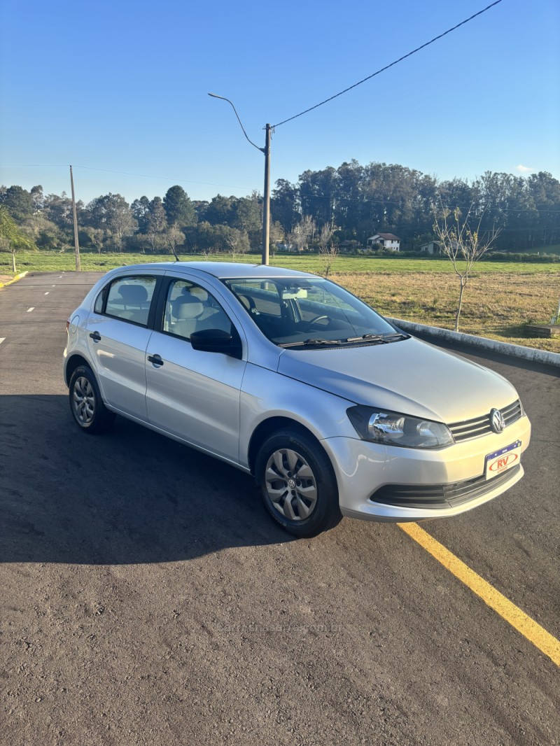 GOL 1.0 12V MPI TOTALFLEX 4P MANUAL - 2015 - CARLOS BARBOSA