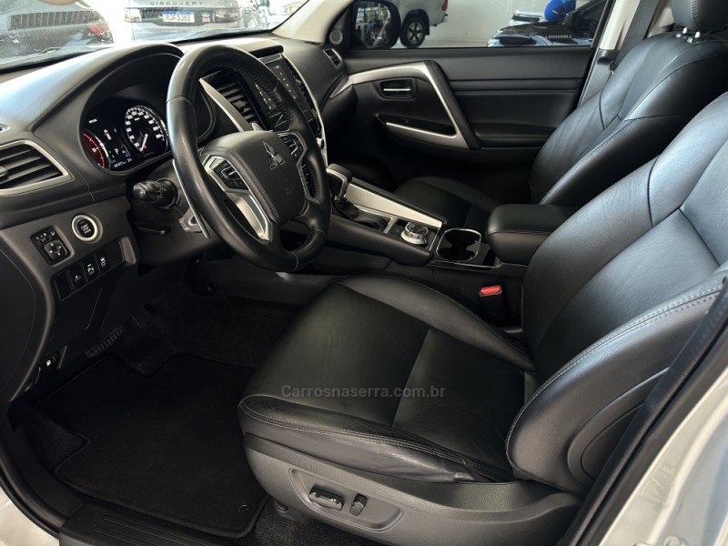 PAJERO SPORT 2.4 HPE 4X4 DIESEL 4P AUTOMÁTICA - 2021 - CHARQUEADAS