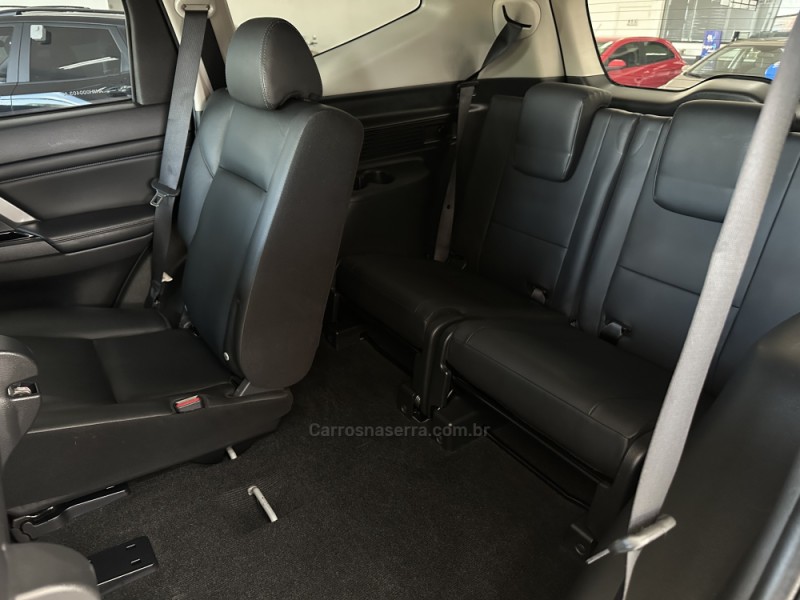 PAJERO SPORT 2.4 HPE 4X4 DIESEL 4P AUTOMÁTICA - 2021 - CHARQUEADAS