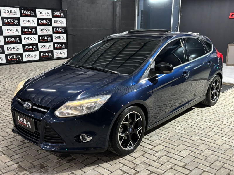 focus 2.0 titanium hatch 16v flex 4p automatico 2015 caxias do sul